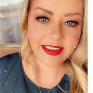 Meet your Posher, Naomi